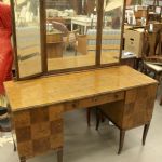 793 9348 DRESSING TABLE